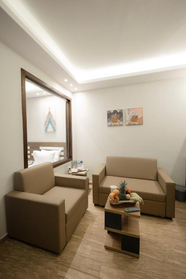 Royal Inn Residence New Cairo Exterior photo